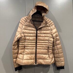 $398 BCBGMAXAZRIA Hooded Quilted Packable Down Jacket Puffer L Camel